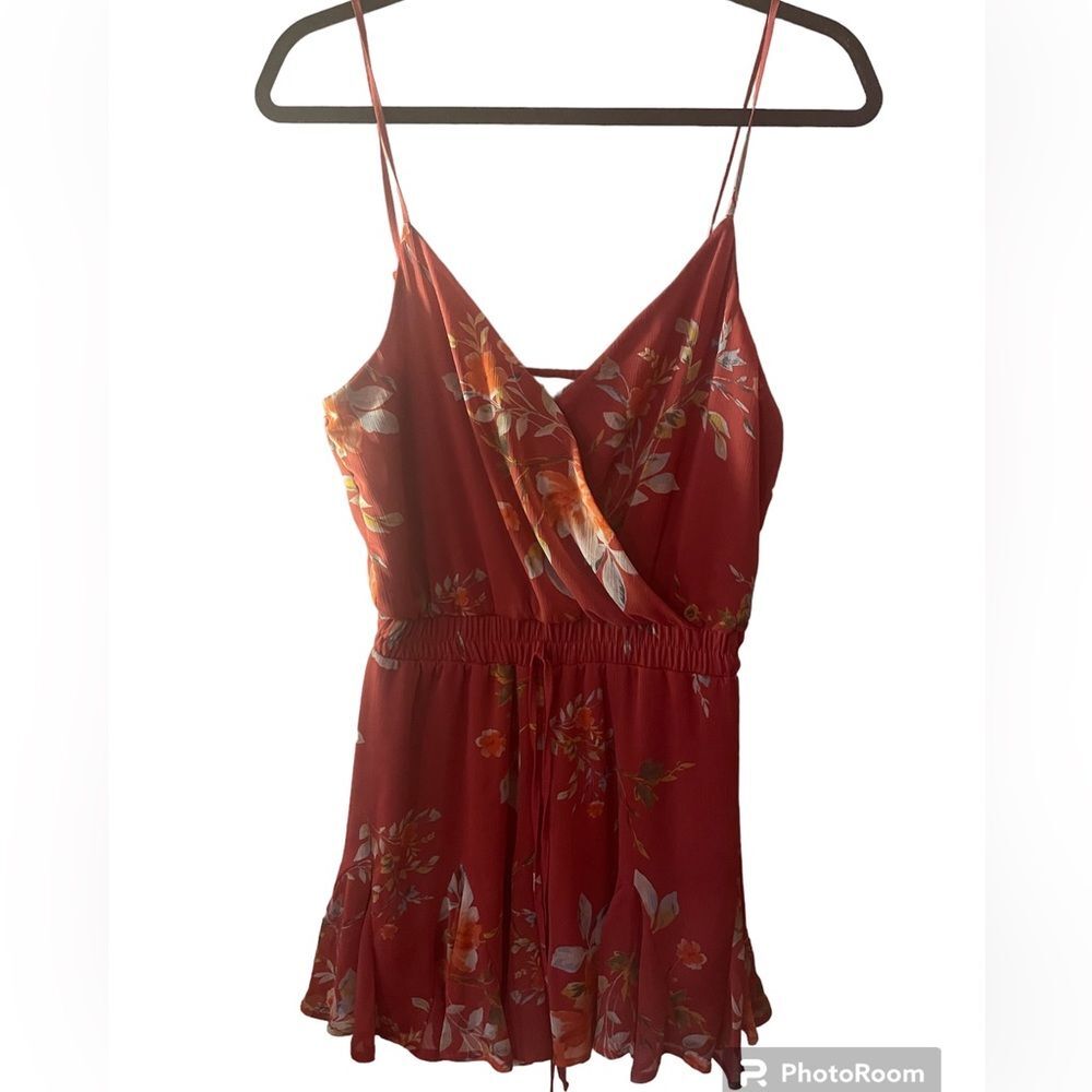 NWT Altar’d stare red floral v neck romper size medium